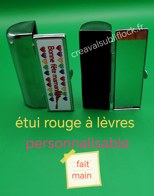Etui rouge à lèvres